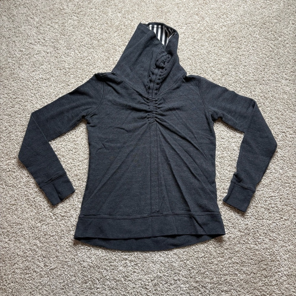 Lululemon In A Cinch Long Sleeve Tee